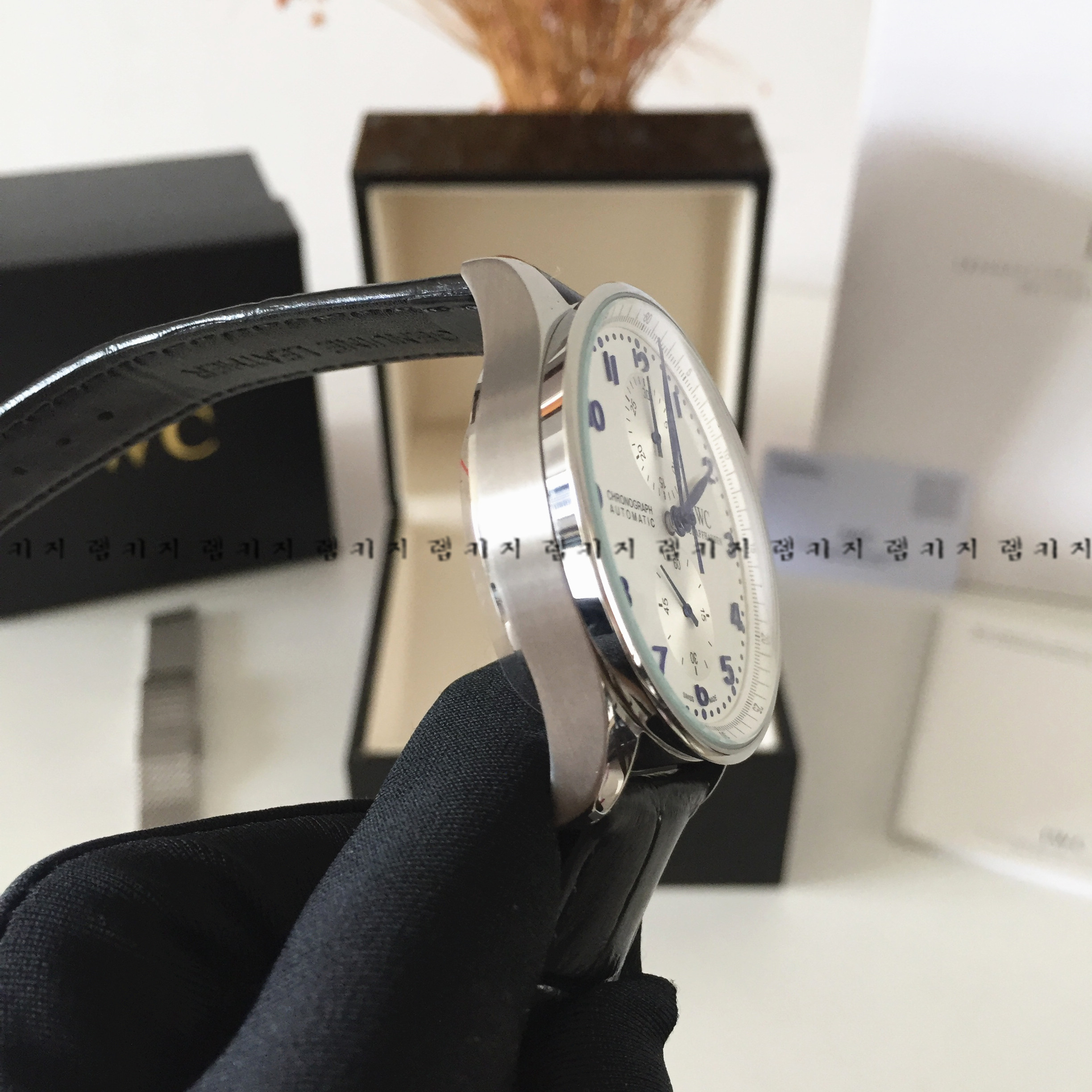 IWC 포르투기즈 화이트 가죽시계 + 메쉬스트랩